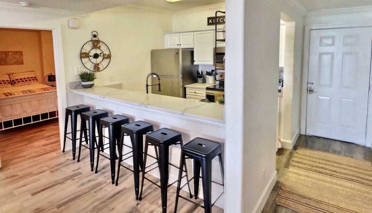 Barefoot Bliss - Beachfront Condo - Sleeps 12 Panama City Beach Ngoại thất bức ảnh