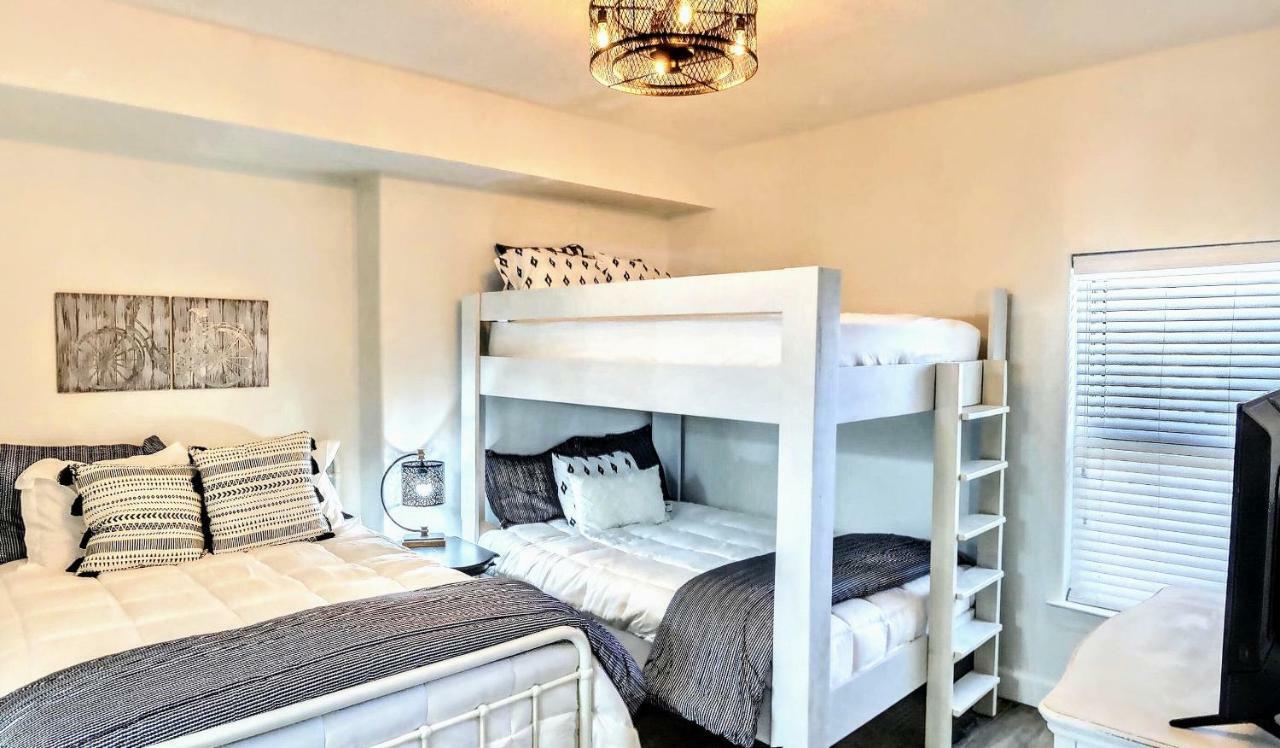 Barefoot Bliss - Beachfront Condo - Sleeps 12 Panama City Beach Ngoại thất bức ảnh